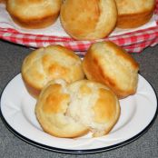 3-Ingredient Dinner Biscuit Muffins