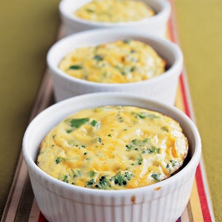 Crustless Broccoli-Cheddar Quiches