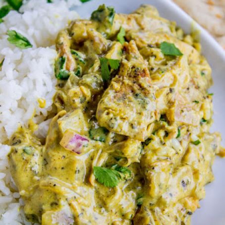 Slow Cooker Basil Chicken in Coconut Curry Sauce