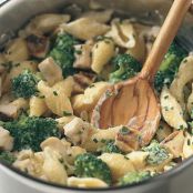 Mac and Cheese with Chicken and Broccoli