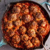 CHEESY BAKED MEATBALL SKILLET