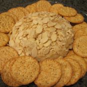 BOLA DE QUESO Y ALMENDRA CHATA