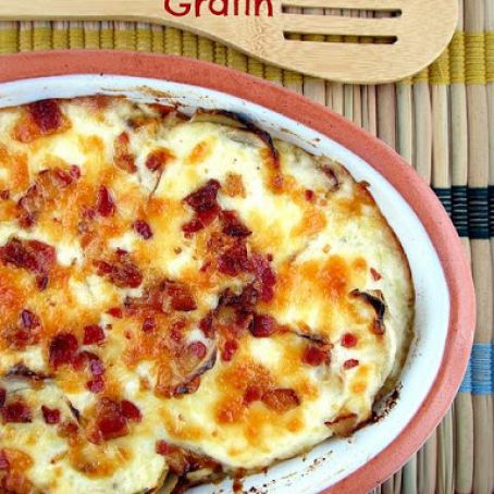 Roasted Onion Gratin With Cheddar and Bacon