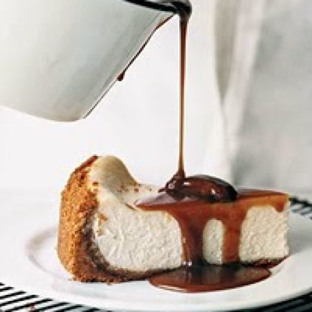 Pecan-Praline Cheesecake with Caramel
