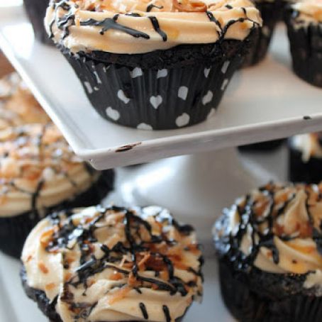 Samoas Cupcakes