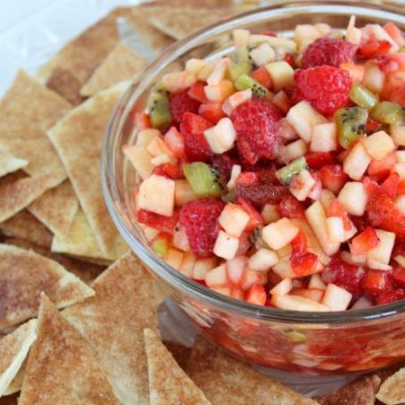 Apple Berry Salsa with Cinnamon Chips