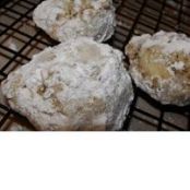 MELTING MOMENTS (RUSSIAN TEA COOKIES)