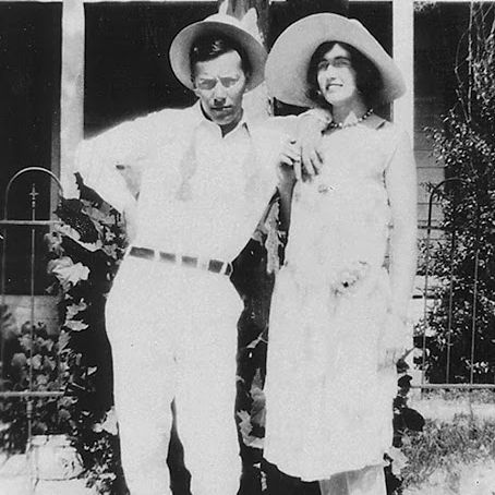 Mama Starr’s Nutmeg Coffee Cake