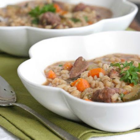 Slow Cooker Beef and Barley Soup