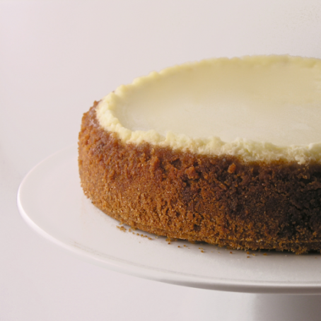 Cheese Cake with Sour Cream Topping