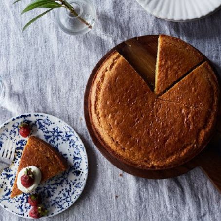 Clotilde Dusoulier's Yogurt Cake (Gâteau au Yaourt)