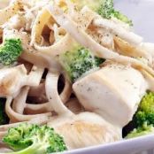 Creamy Chicken and Broccoli Alfredo