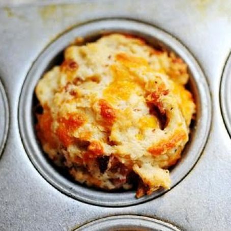 MUFFIN - Bacon Onion Cheddar Biscuits