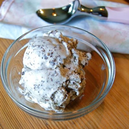 ice cream - Banana Ice Cream with Toasted Walnuts and Chocolate Swirl (dairy free) - See more at: http://www.seasonalandsavory.com/2013/08/banana-ice-cream-with-toasted-walnuts-and-chocolate-swirl-dairy-free