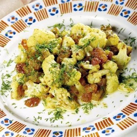 Cauliflower with Apples, Raisins and Curry