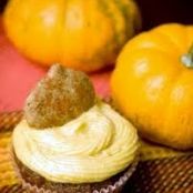 Pumpkin Cupcakes with Pumpkin Cheesecake Frosting