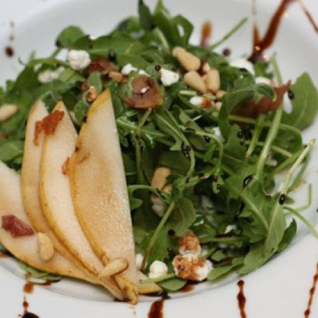 Pear & Goat Cheese Salad with Balsamic Reduction