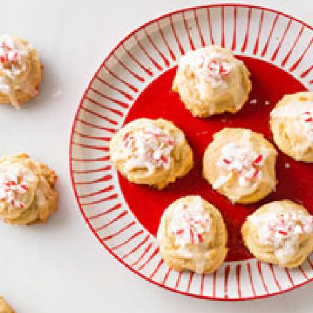 White Chocolate-Peppermint Pudding Cookies