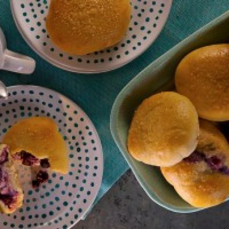 Berry Bagel Puffs
