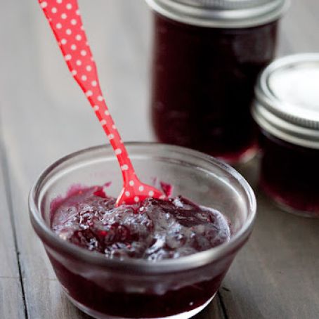 Jellied Cranberry Sauce with Grand Marnier