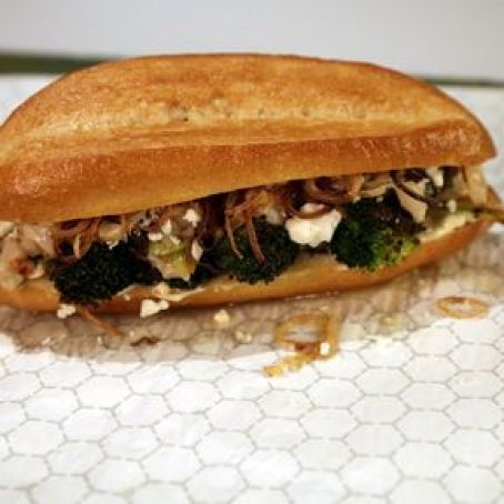 ROASTED BROCCOLI SANDWICH