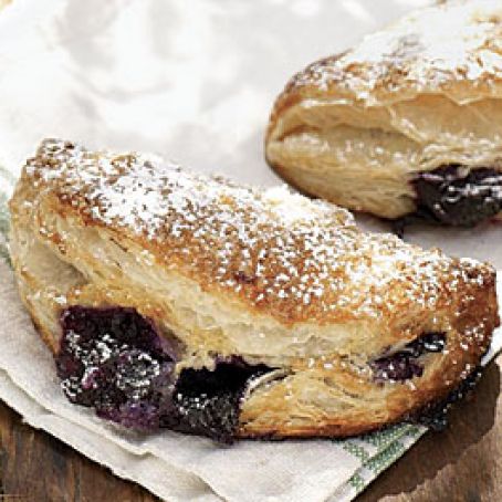 Blueberry-Vanilla Cream Cheese Pies