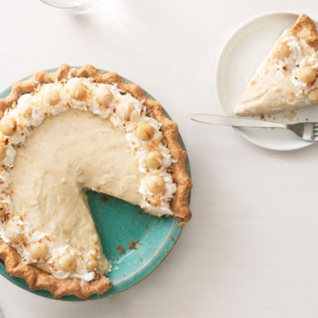 MACADAMIA NUT CREAM PIE