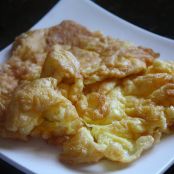 Thai-Style Omelets (Khai Jiao, Khai Jeow, Khai Jiaw, ไข่เจียว)