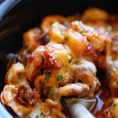 Slow Cooker Cheesy Tortellini