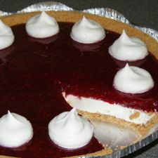 No-Bake Raspberry Cream Pie