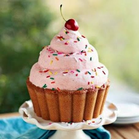 The Great Vanilla Ice Cream Cupcake