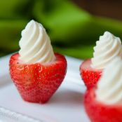 Cheesecake Stuffed Strawberries