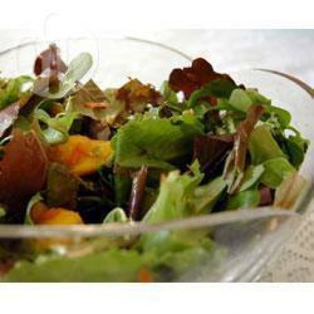 Mango Mesclun Salad with Ginger Carrot Dressing