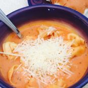 Creamy Tomato Tortellini Soup