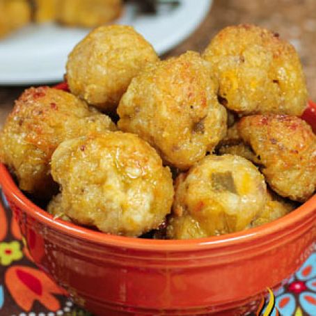 Green Chile & Cheese Sausage Poppers
