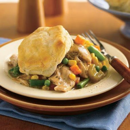 Slow Cooker Biscuit Chicken Pot Pie