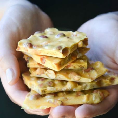 Easy Microwave Peanut Brittle