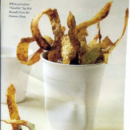 POTATO CRISPS WITH CHIVE SOUR CREAM DIP