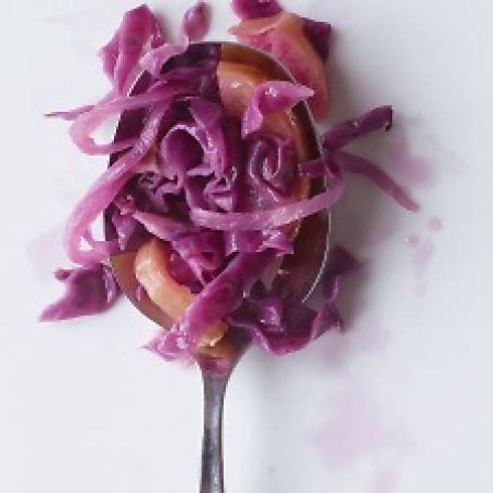 Braised Red Cabbage with Apple and Onion