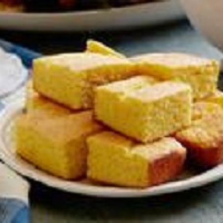 Moist and Easy Cornbread