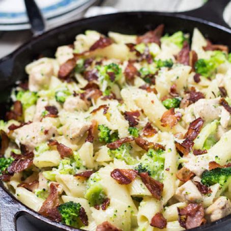 Garlic Chicken Pasta - w/ Broccoli and Prosciutto