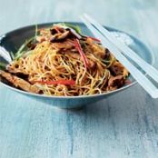 STIR-FRIED NOODLES WITH ROAST PORK
