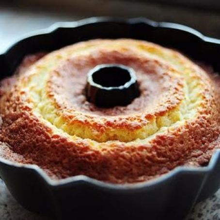 CAKE - Perfect Pound Cake