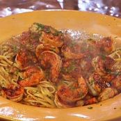Smokin' Dave's Cafe's Fiery Cajun Shrimp Alfredo