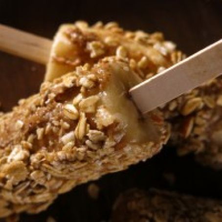 Super Quick On-the-Go Granola-Coated Frozen Bananas