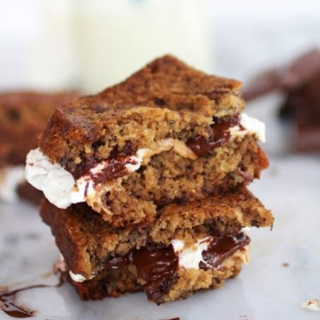 Grilled Banana Bread Peanut Butter S’mores