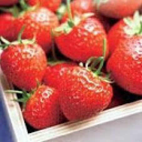 Spring Greens with Strawberries, Toasted Walnuts and Tangerine Poppy Seed Dressing