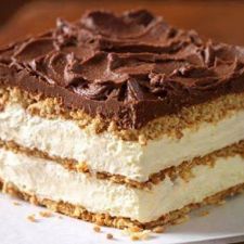 GRAHAM CRACKER ECLAIR CAKE