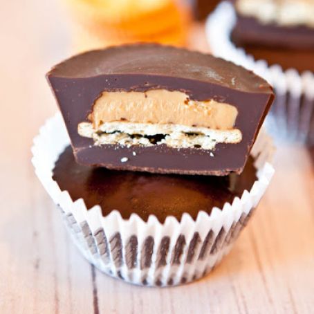 Ritz Cracker Stuffed Peanut Butter Cups VEGAN