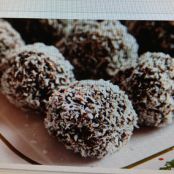 No-Bake Chocolate Kahlúa Christmas Balls